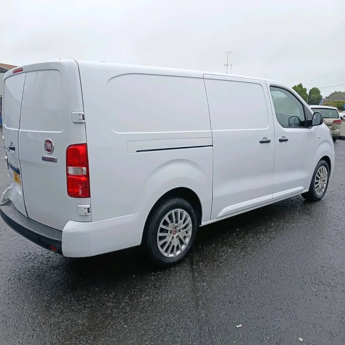 2024 Fiat scudo ,rear damage £9000+ - Image 3