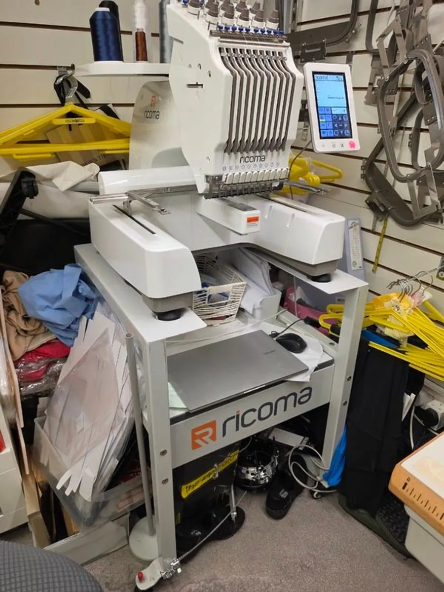 Embroidery machine - Image 4
