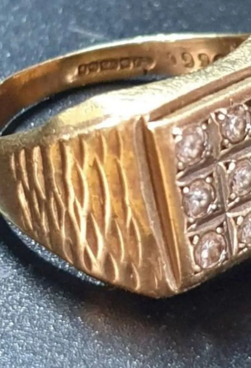 Vintage Gentlemans Gemset Ring - Image 2