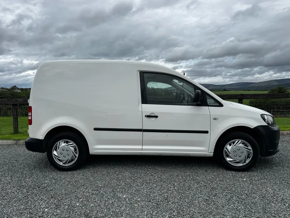 VW Caddy - Image 2