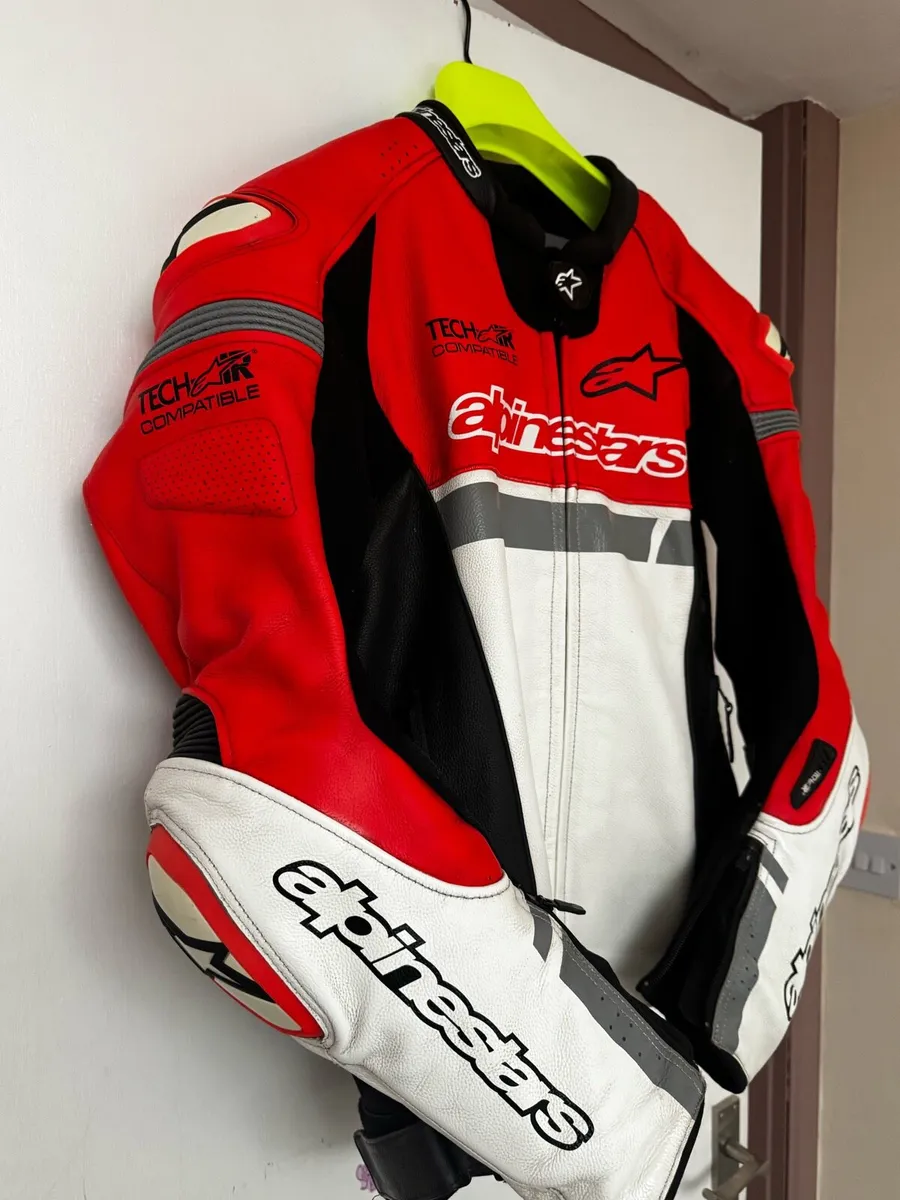 Alpinestars Leather Motorcycle Jacket – Size 56 - Image 3