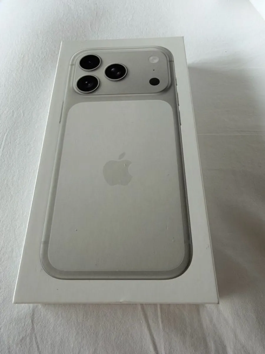 iPhone 17 Pro 256GB Glacier - Immaculate Condition - Image 1