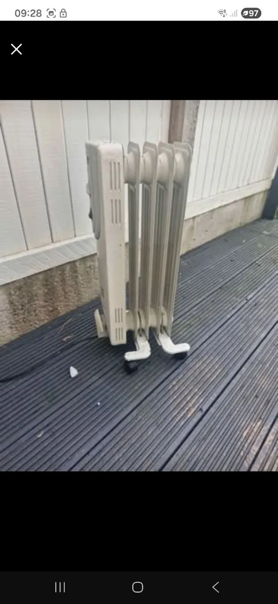 Argos Value Range oil-filled radiator (Model: HD90 - Image 1