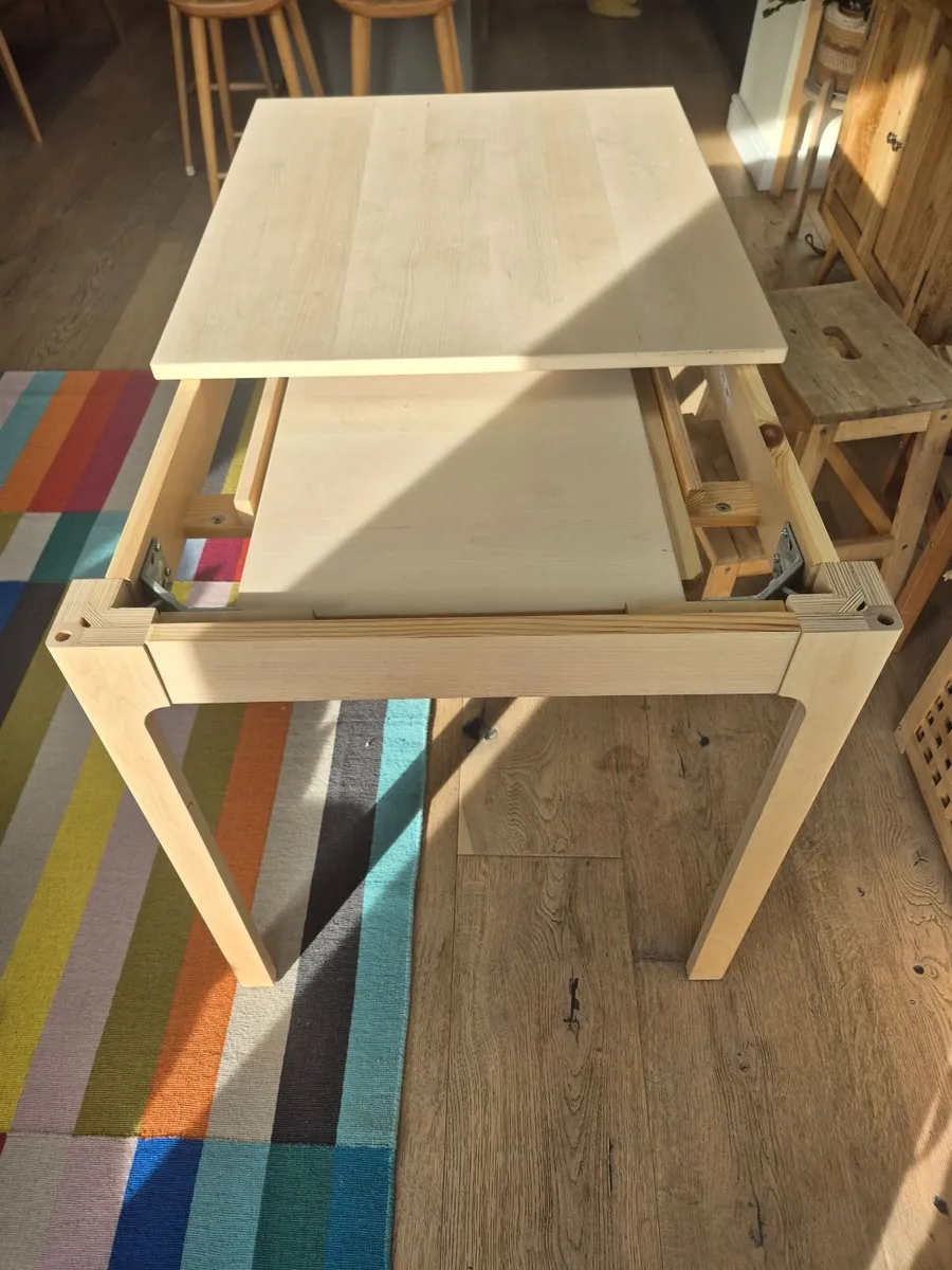 Dining table FREE - Image 2