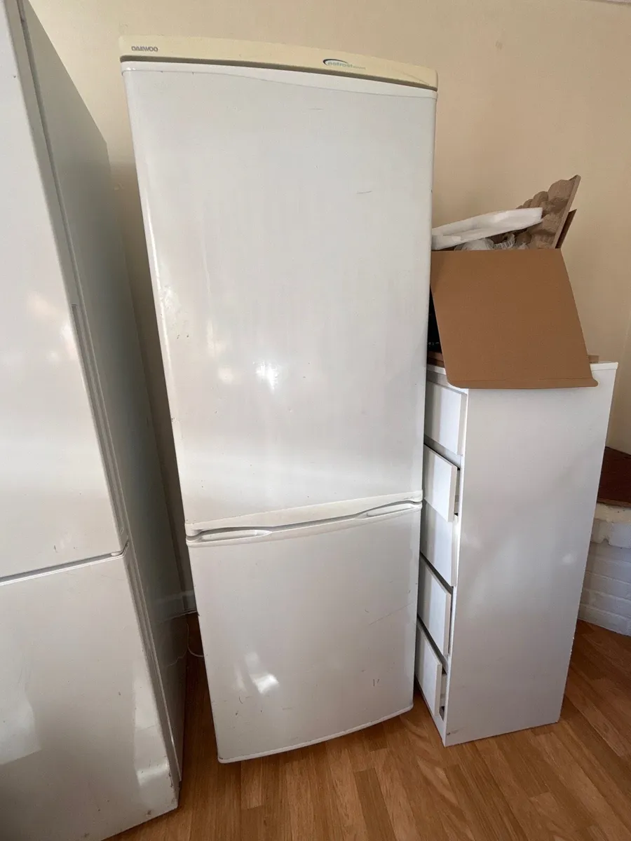House clear out - Free fridge - Image 1