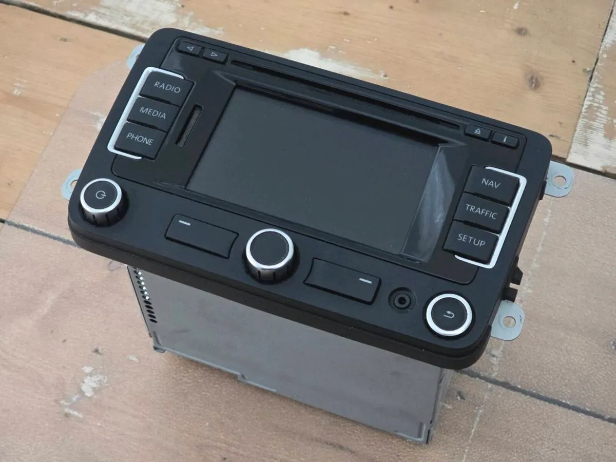 VW Passat B7 RNS 315 radio - Image 1