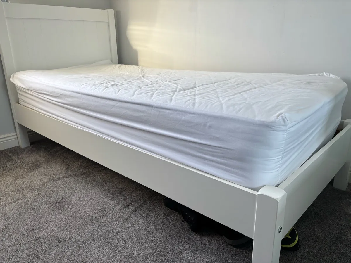 Single bed with mattress - Image 4