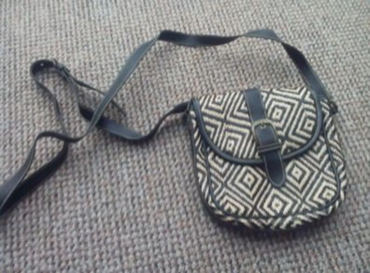 Women's Shoulder Bag.