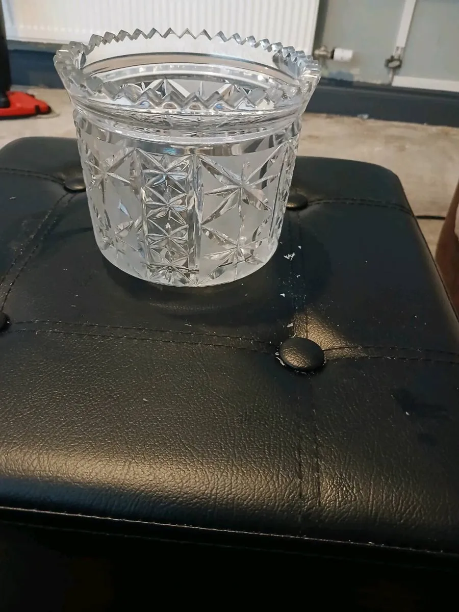 Waterford crystal heavy ice bucket vase - Image 2
