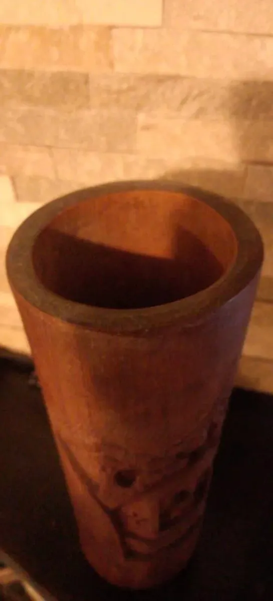 Beautiful Antique hand-carved Bamboo pot - Image 4
