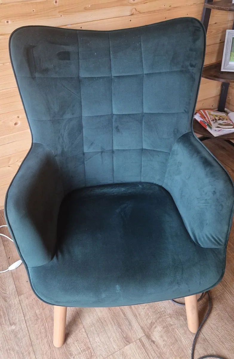 HOMCOM velvet wingback velvet chairs - Image 1