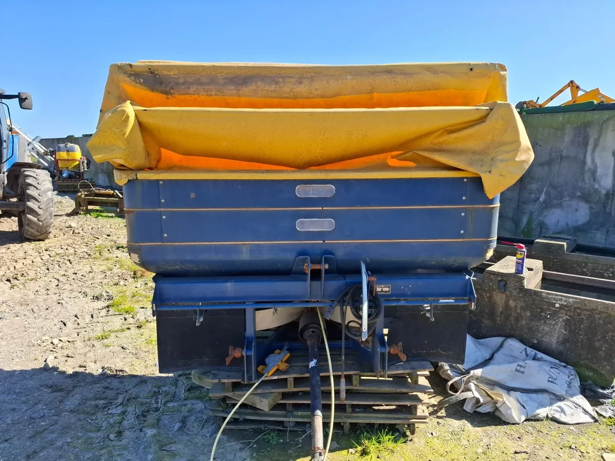 Bogballe L2 Fertiliser Spreader - Image 3