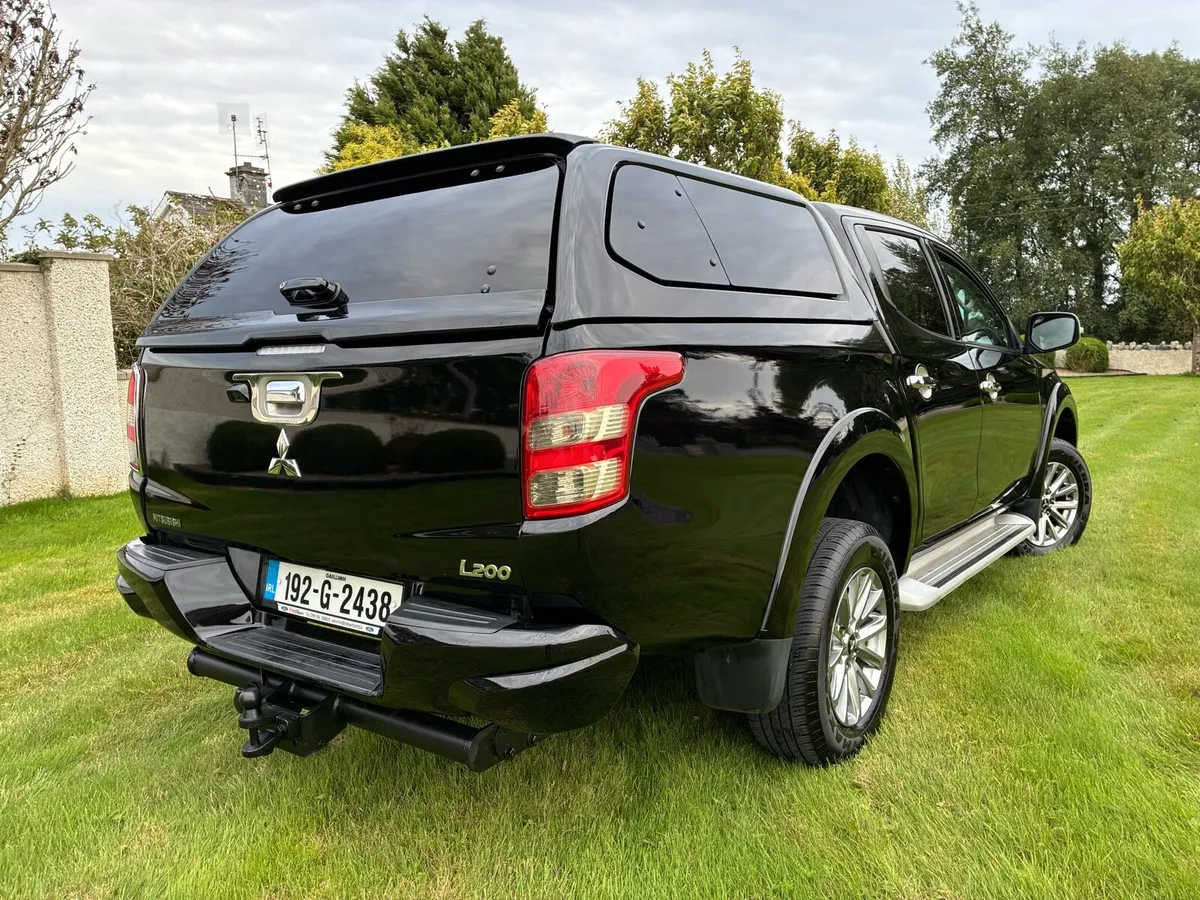2019 Mitsubishi l200 tax & doe - Image 2