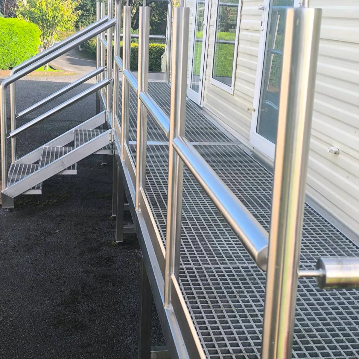 Stainless steel decking - Image 4