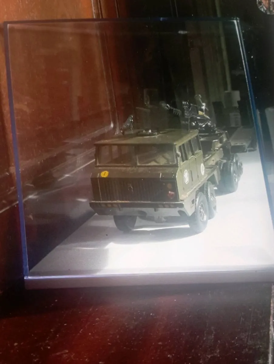 SOLIDO 1970 BERLIET T 12 MILITAY CHAR CARRER - Image 3