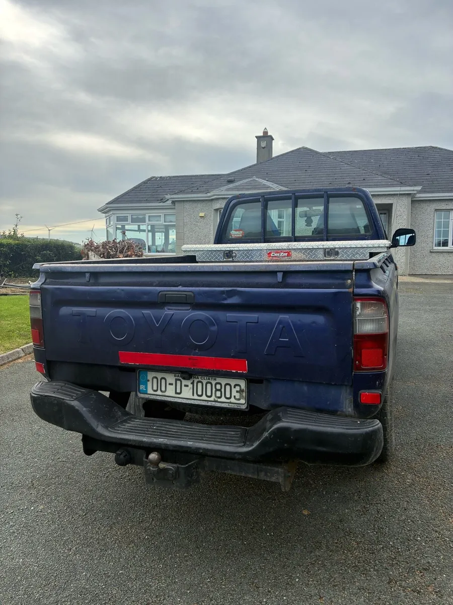 Hilux 00 single cab - Image 3