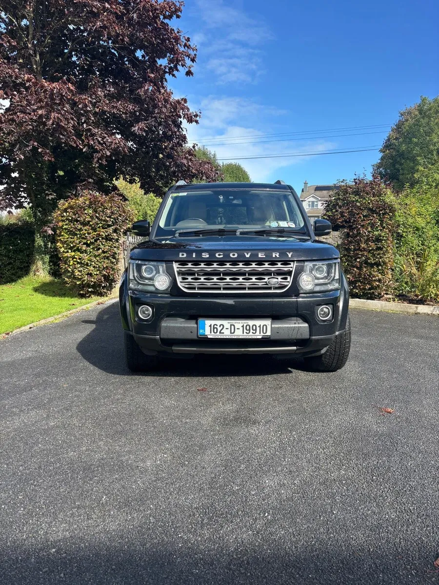 Land Rover Discovery 3.0 2016 V6 Crew Cab - Image 1