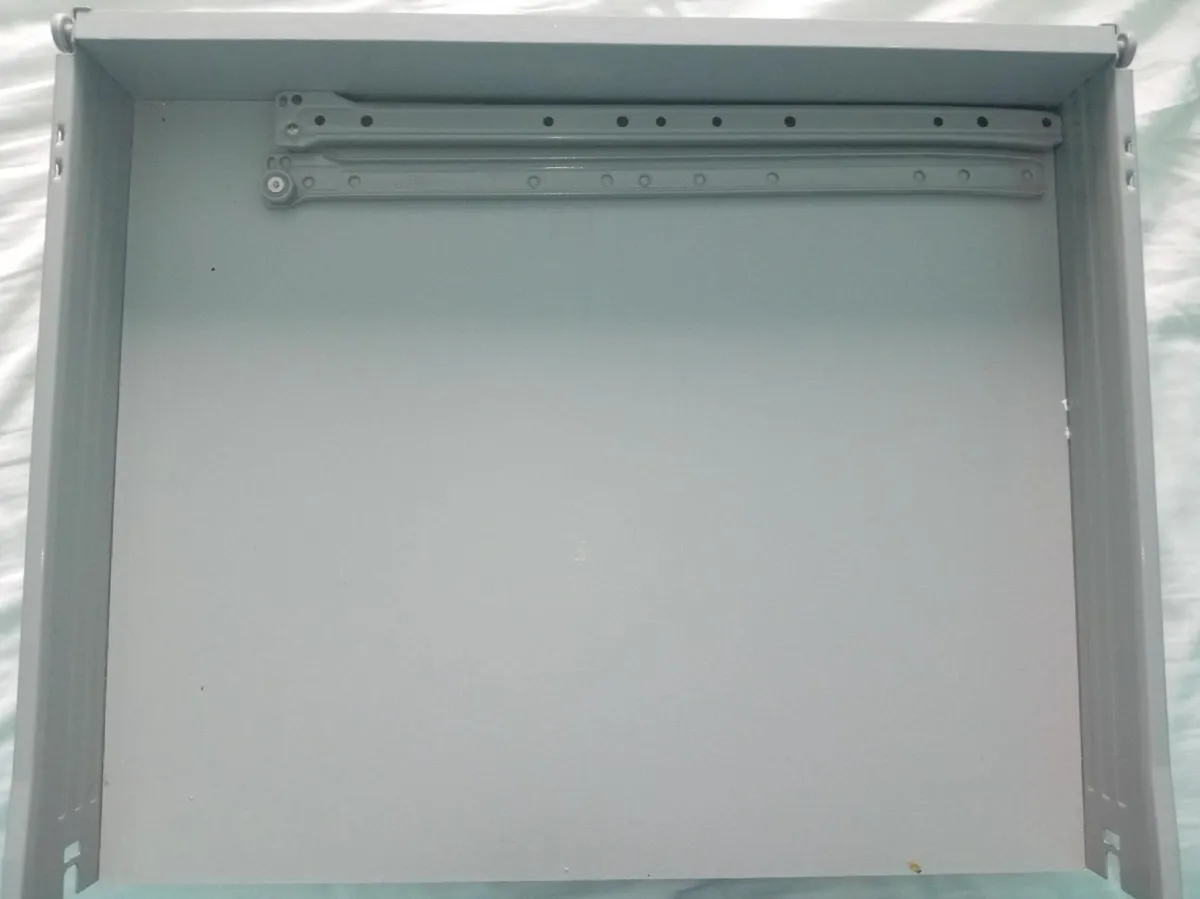 Kitchen drawers - Image 1