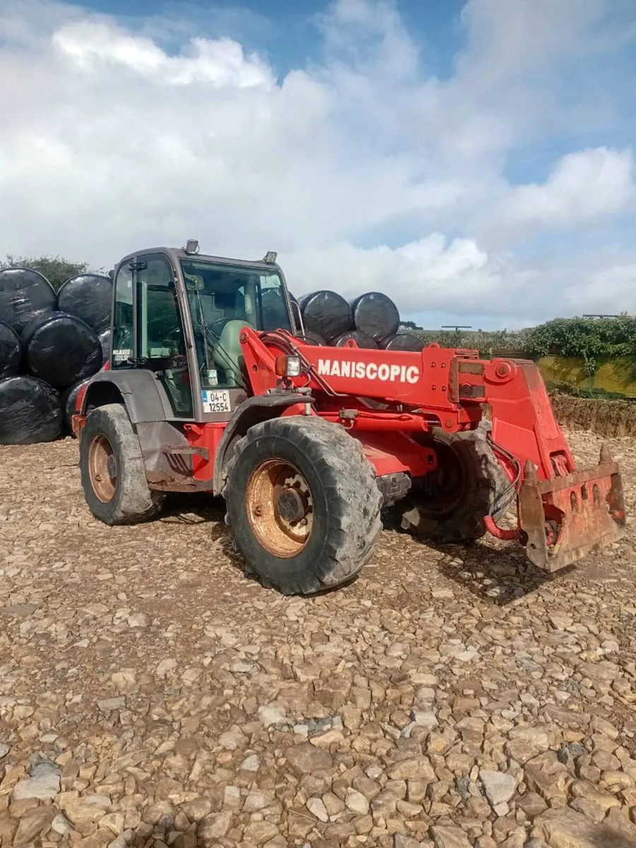Manitou loader - Image 1