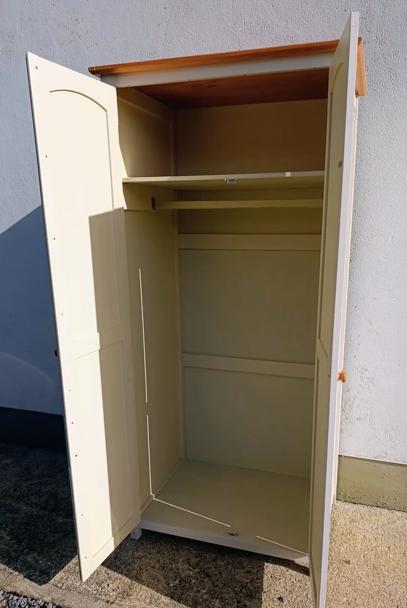 Wardrobe - Image 2