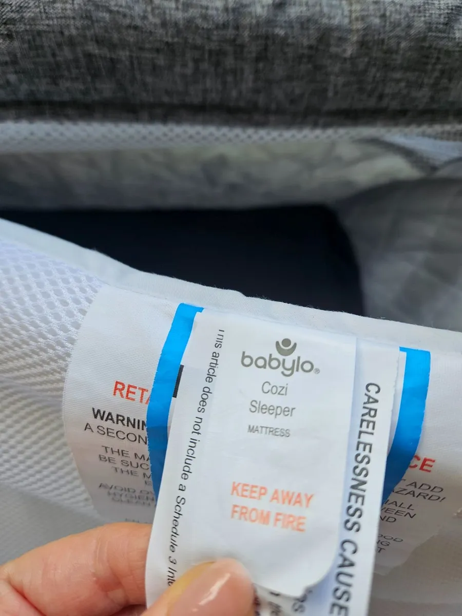 Babylo cozi sleeper cot and cozi sleeper fibre mat - Image 2