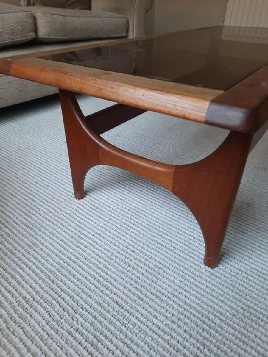 Mid Century Stonehill Coffee Table - Image 2