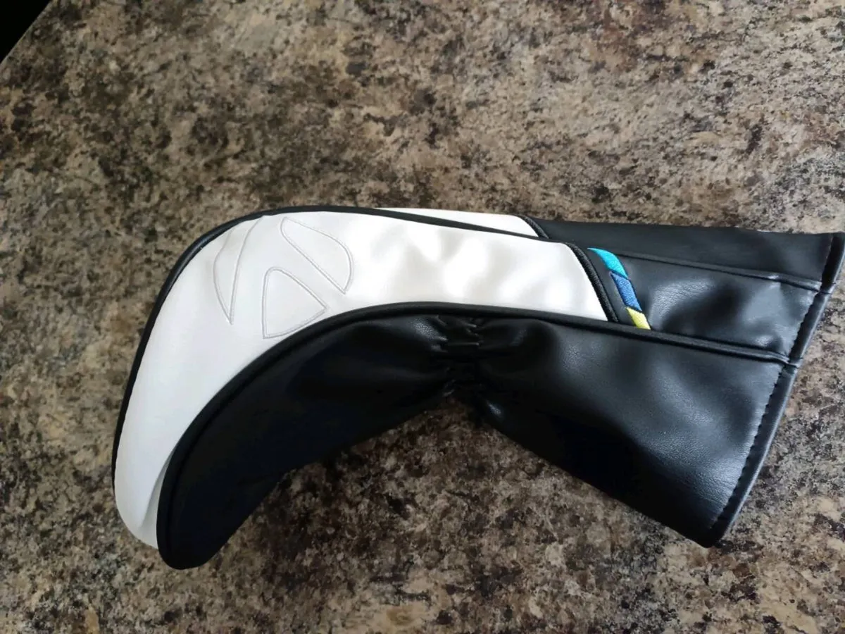 Taylormade Sim 2 Driver Headcover. New. - Image 4