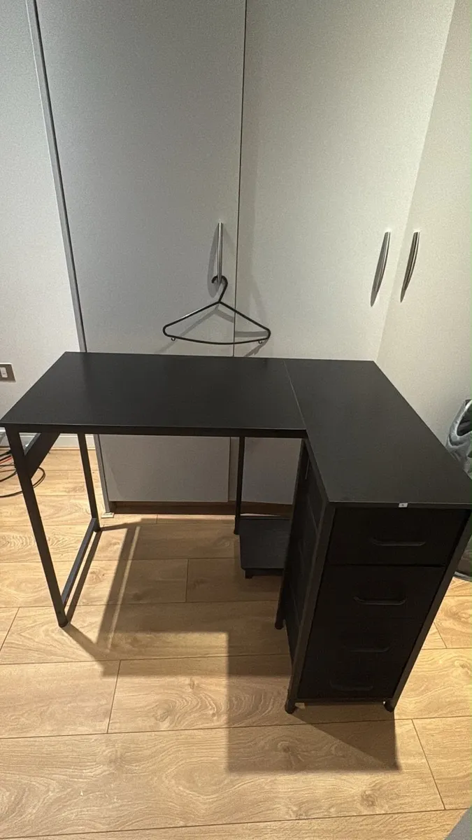 Modern L-Shaped Corner Desk with Drawers - Image 1