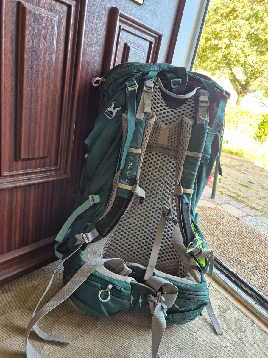 Hiking Back pack bag - Image 1