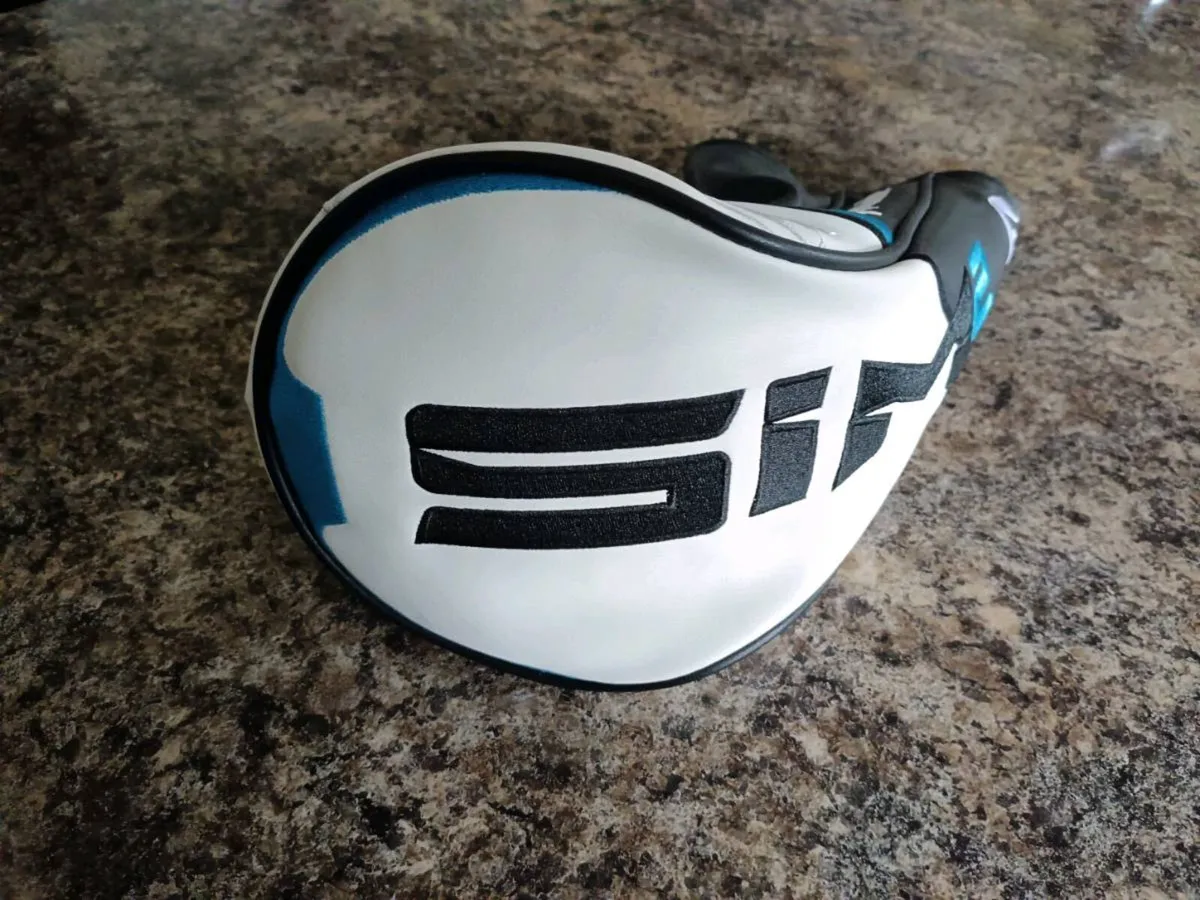 Taylormade Sim 2 Driver Headcover. New. - Image 2
