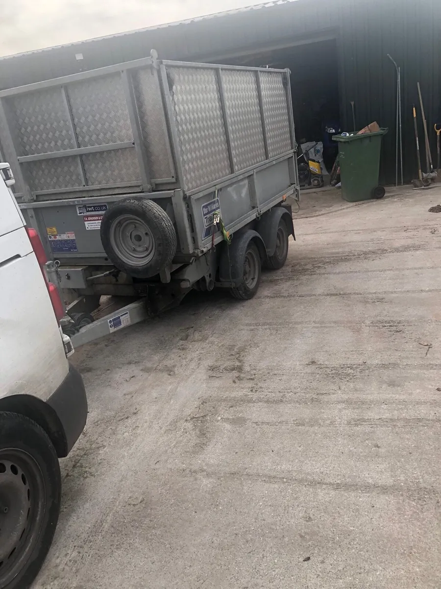Trailer loads of softwood - Image 1