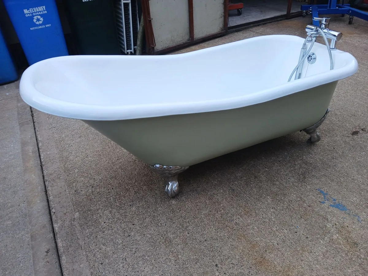Cast iron slipper Bath - Image 2