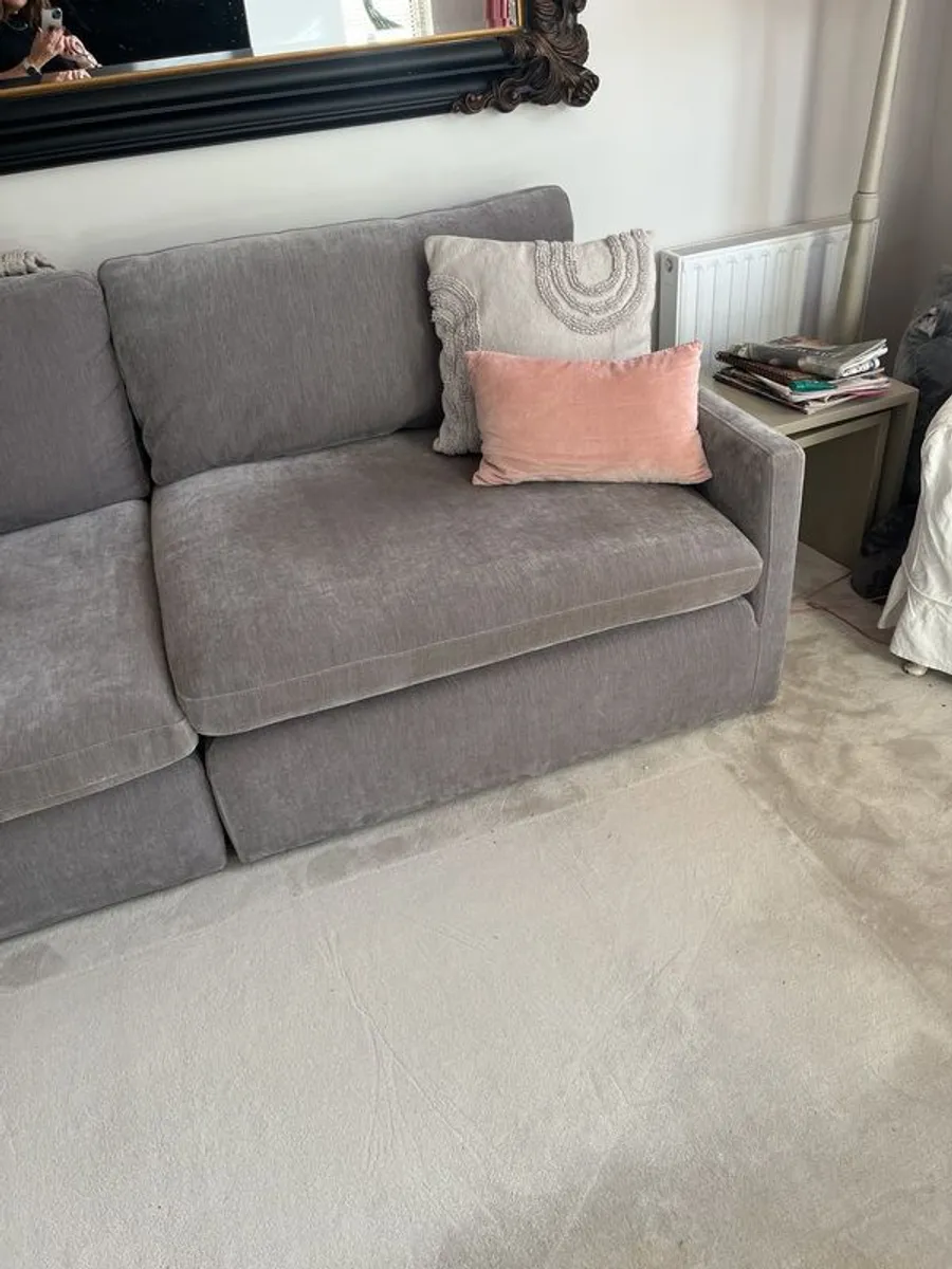 Couch almost new - Image 2