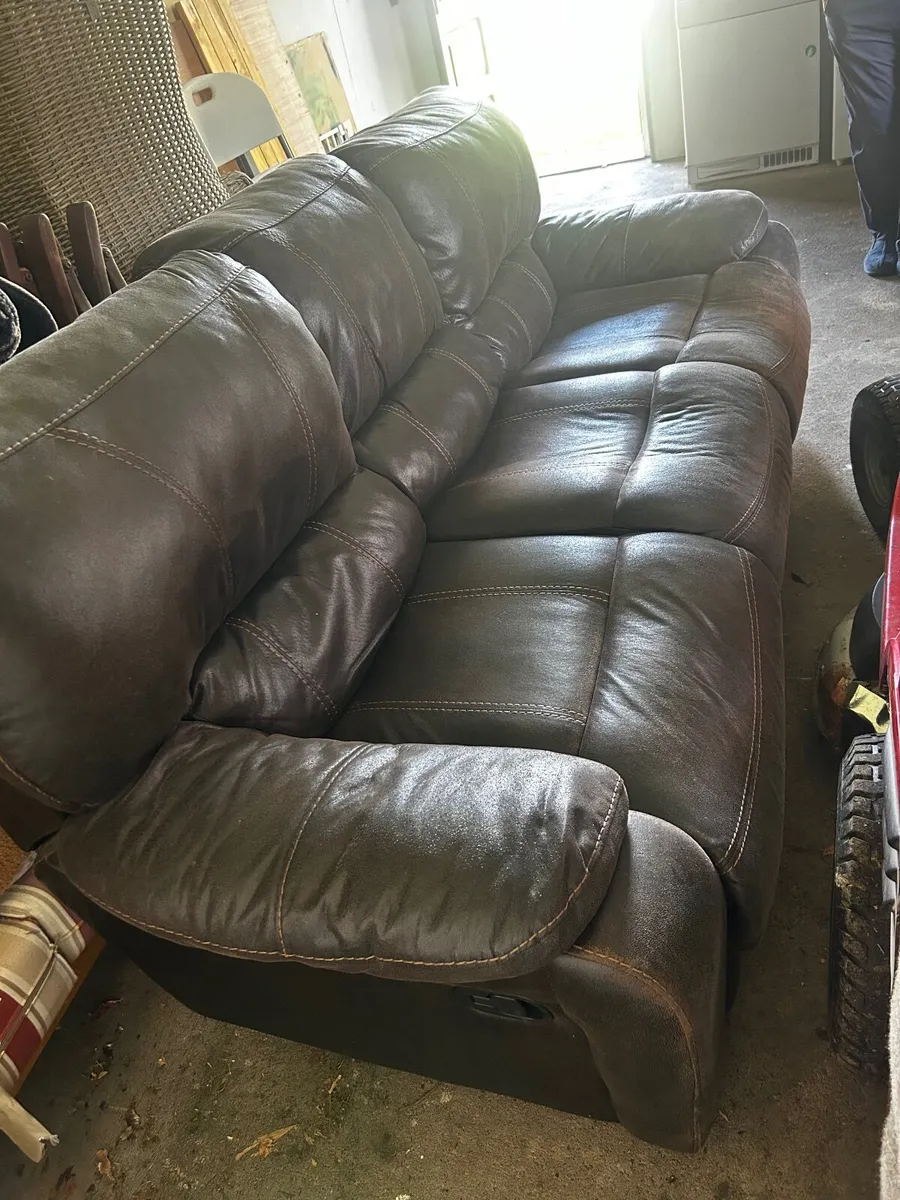 Couch - Image 1