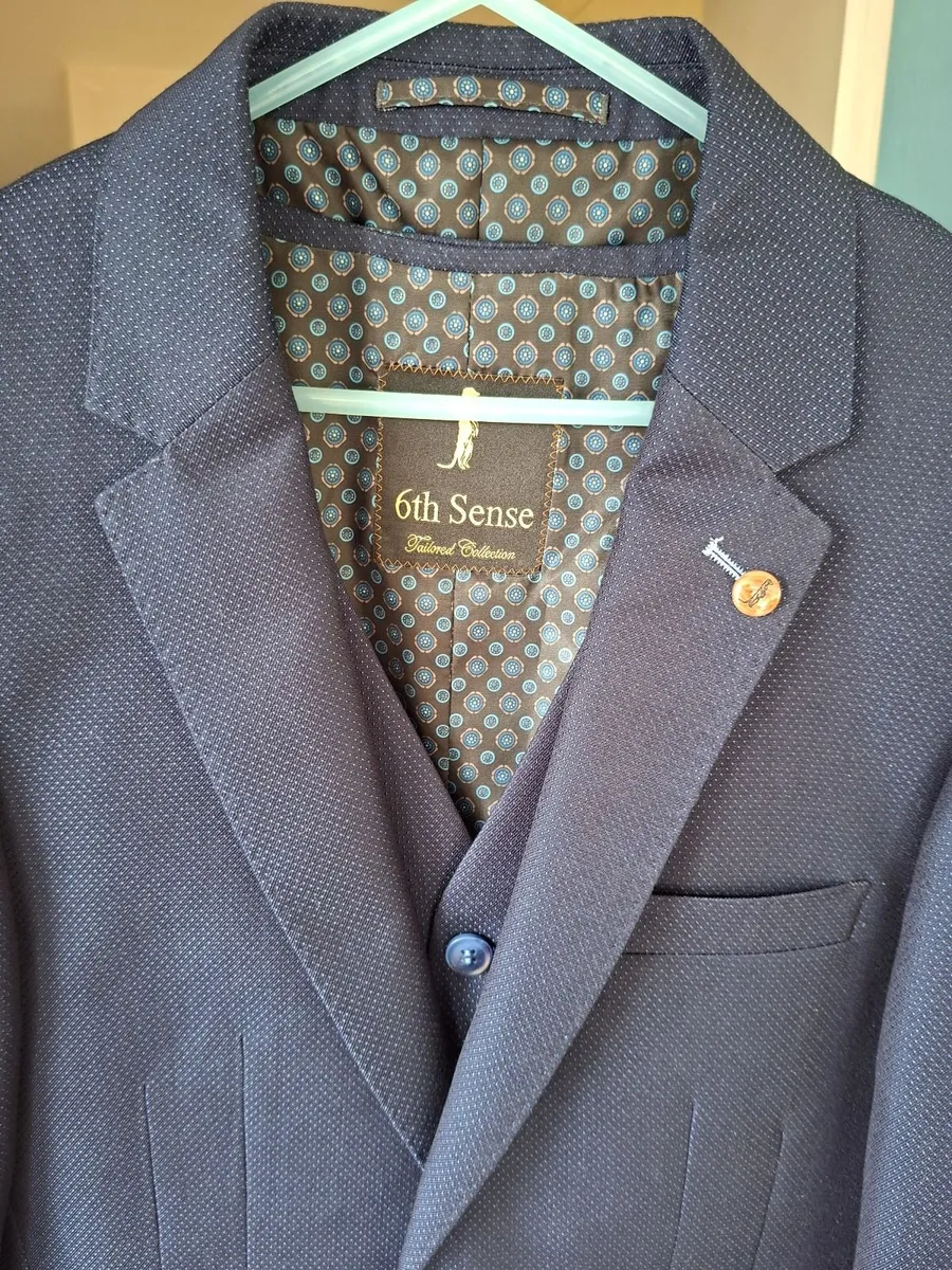 Boys 2 piece Jacket and Waistcoat - Image 2