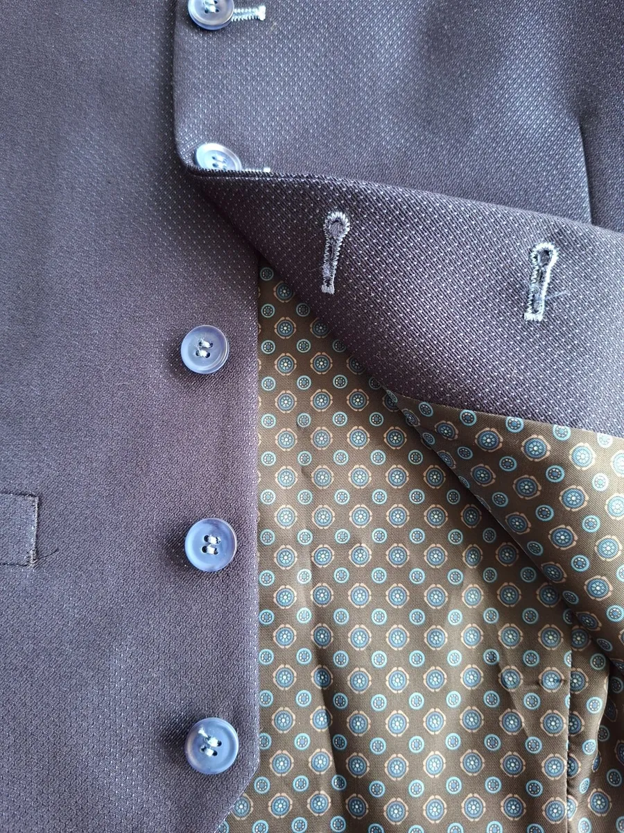 Boys 2 piece Jacket and Waistcoat - Image 4