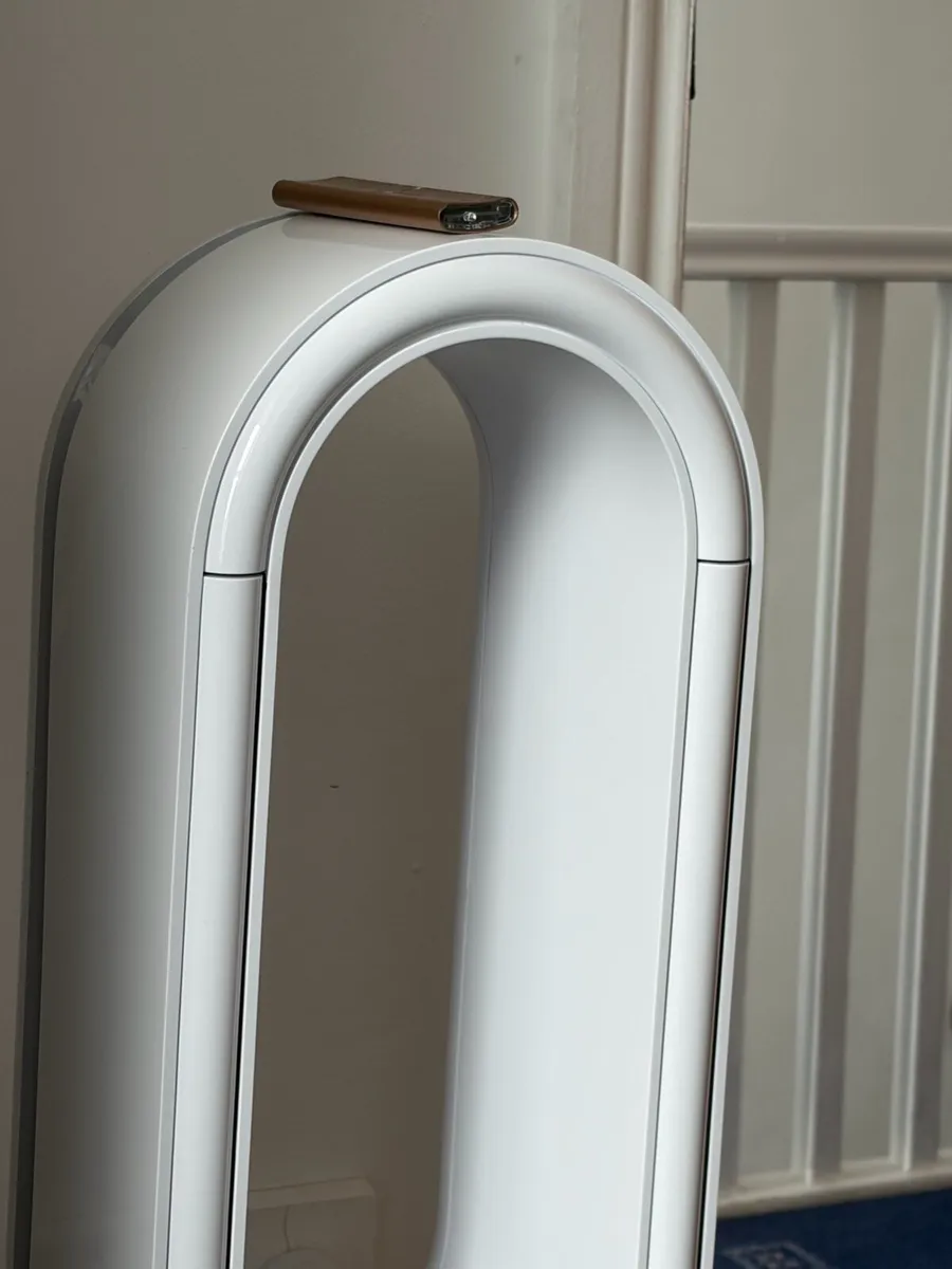 Dyson Humidify+Cool PH05 humidifier/purifier - Image 3