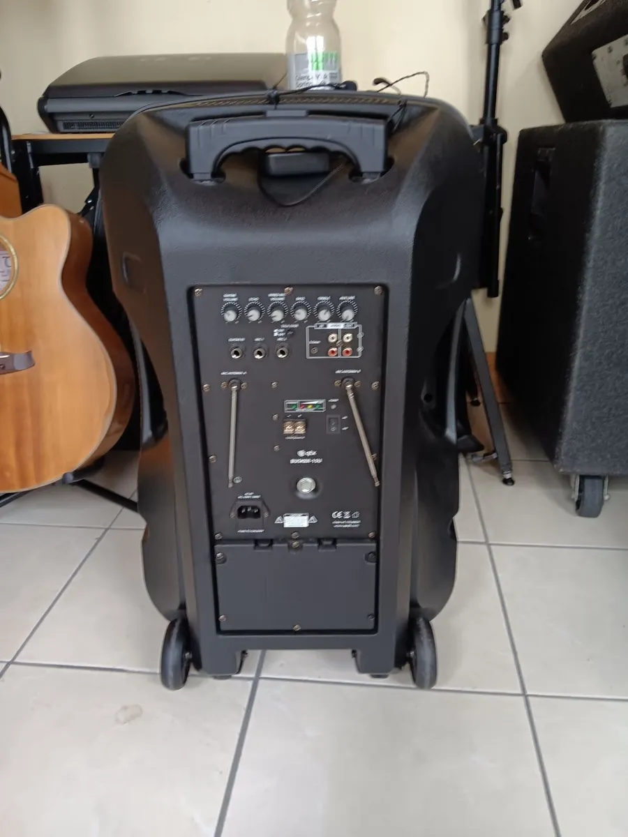 speaker - Image 1