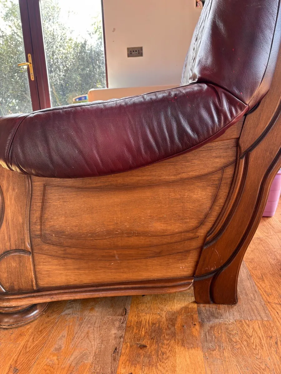 Leather couch - Image 2