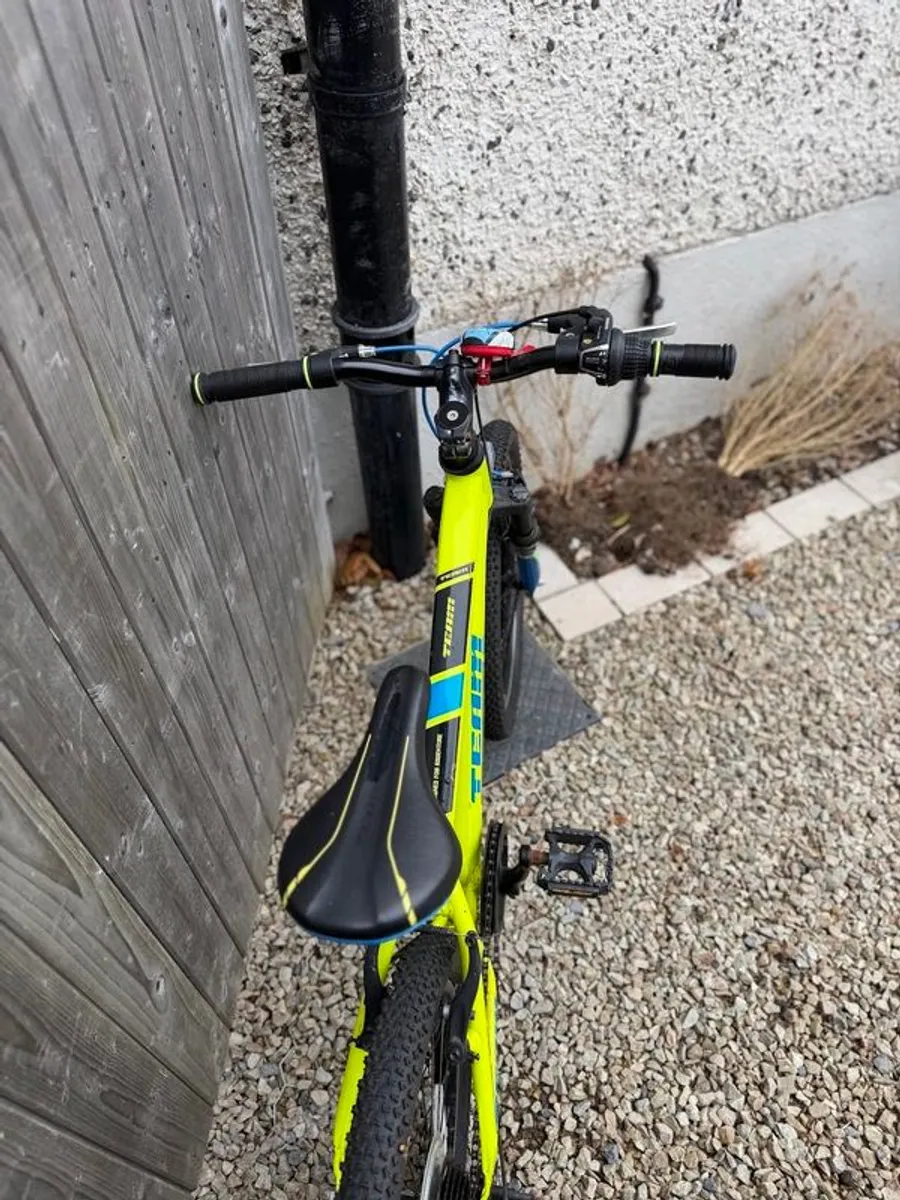 20 Inch Team Mountain Bike in Yellow and Blue - Image 2