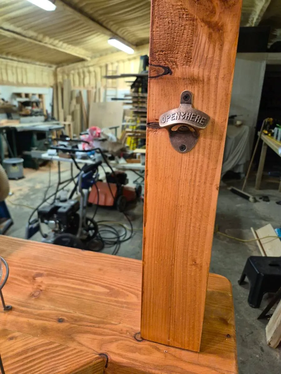 Rustic home bar - Image 4