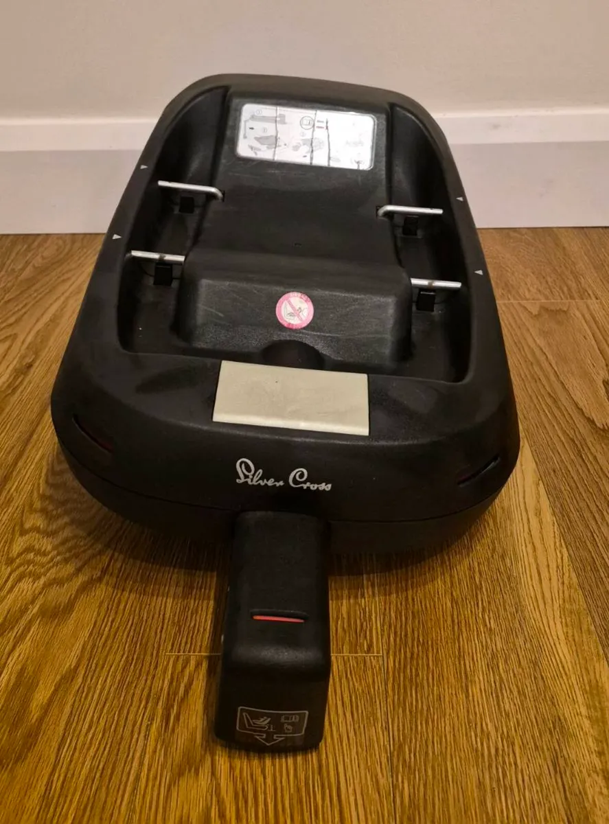 Silver Cross Wave travel system - Image 3