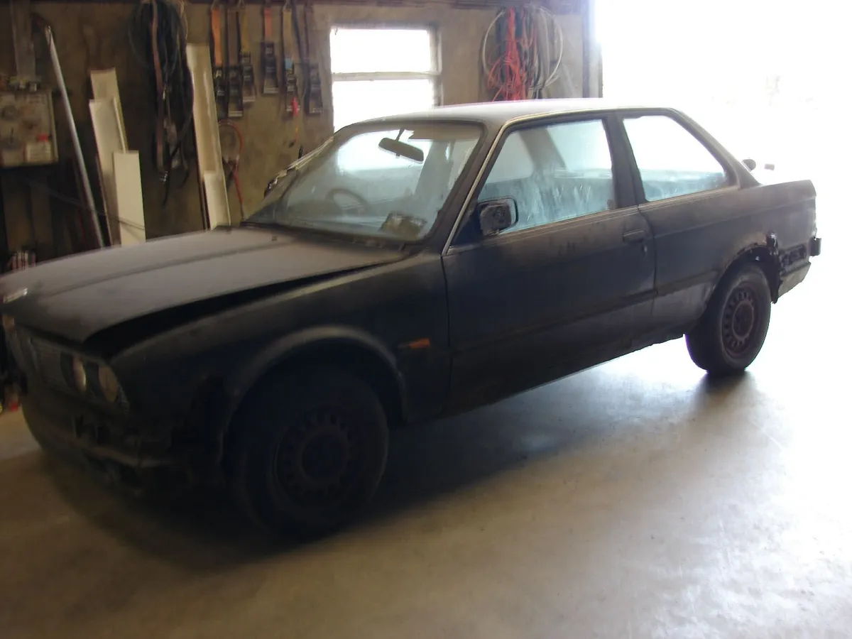 BMW 3-Series 1990 - Image 3