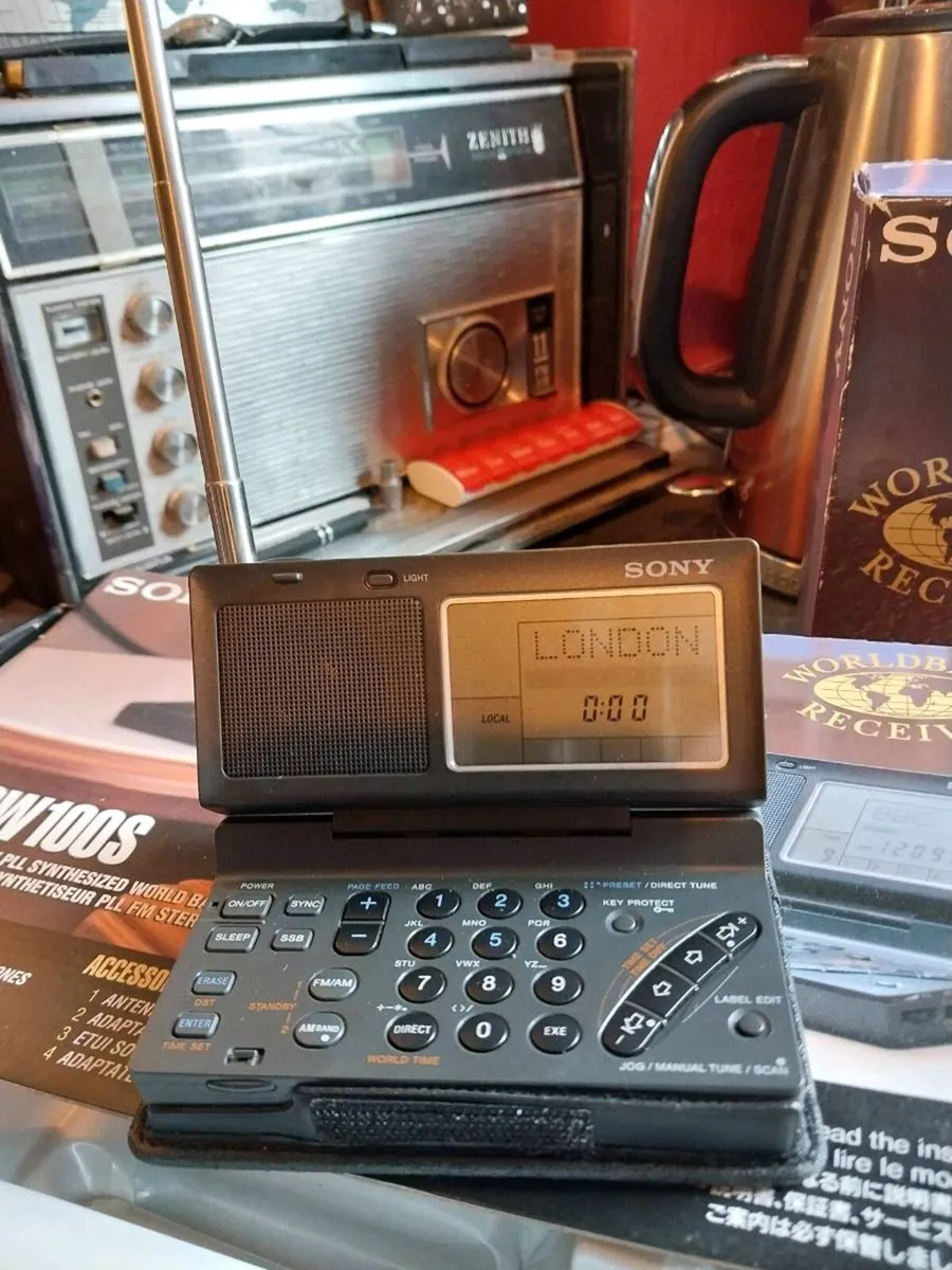 Sony sw100s  world band radio - Image 4