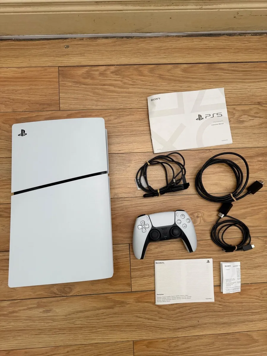 PlayStation 5 slim 1 TB W/DISC - Image 3