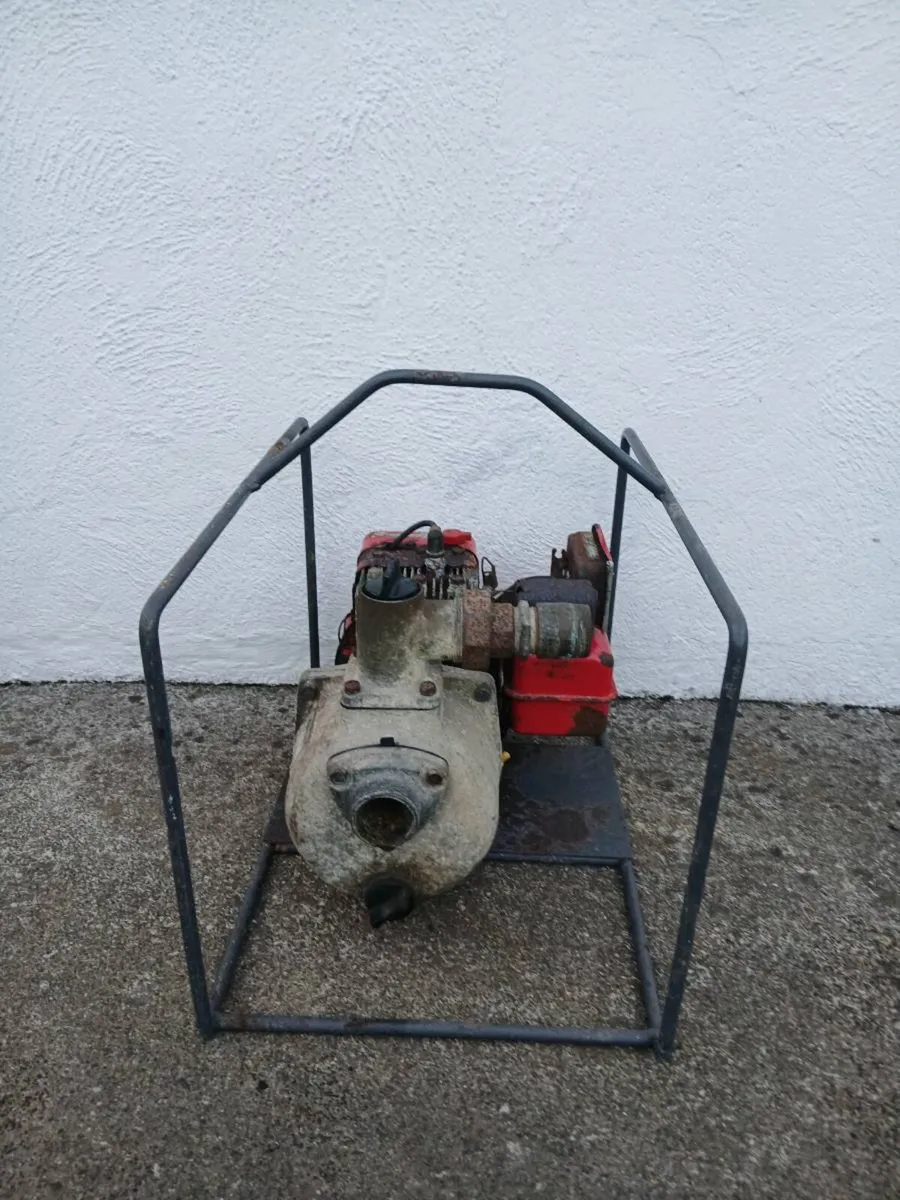 Kawasaki Petrol water pump - Image 4