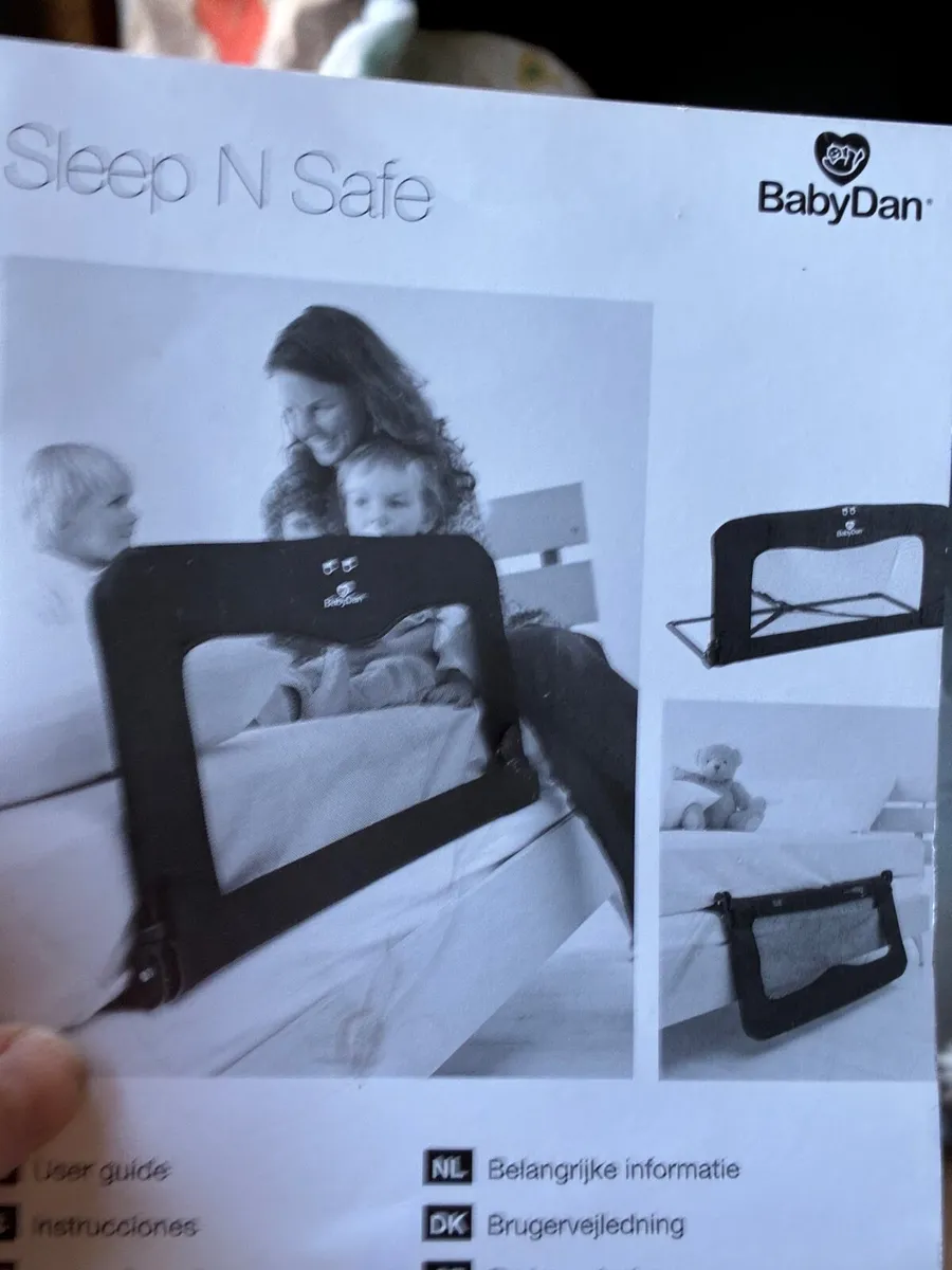 Toddler bed and bed guard - Image 2