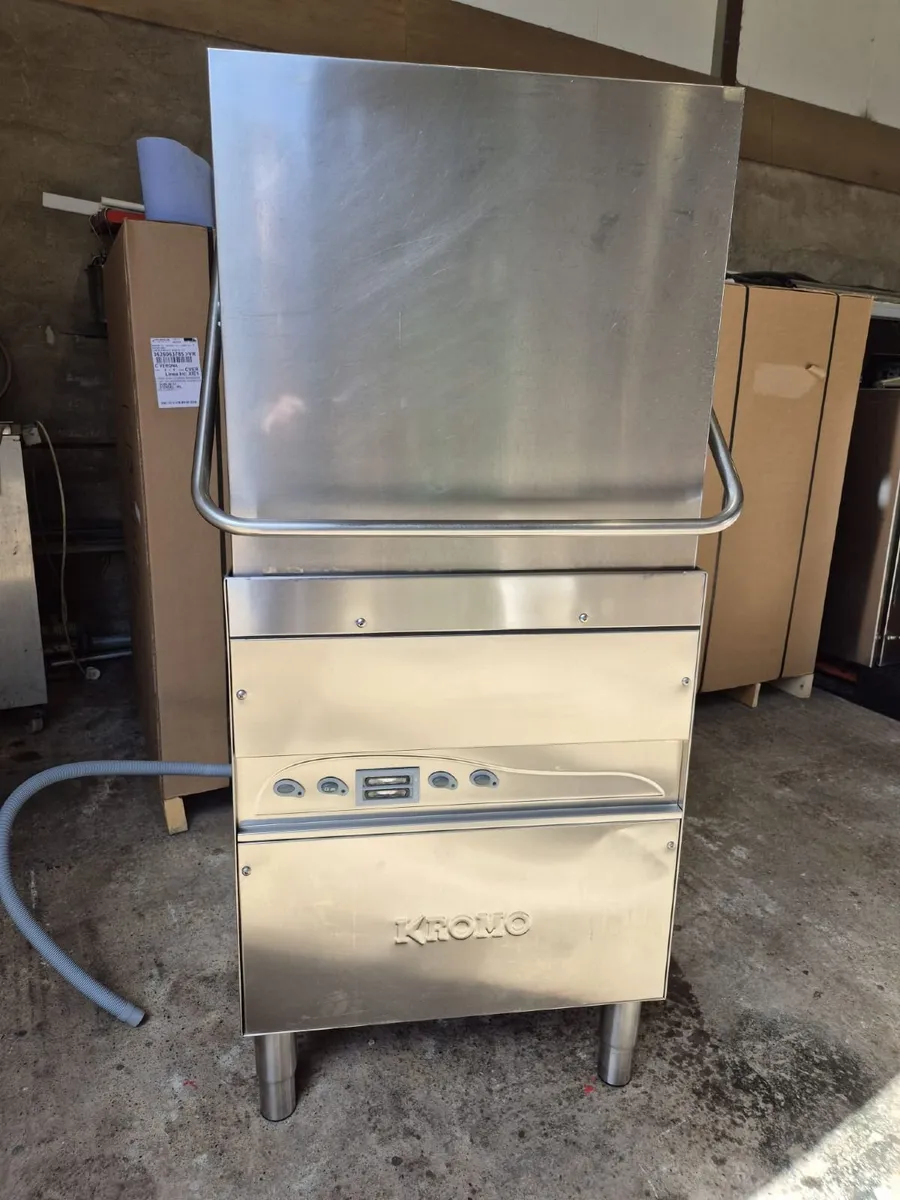 Kromo 110 Pass through Dishwasher - Image 1