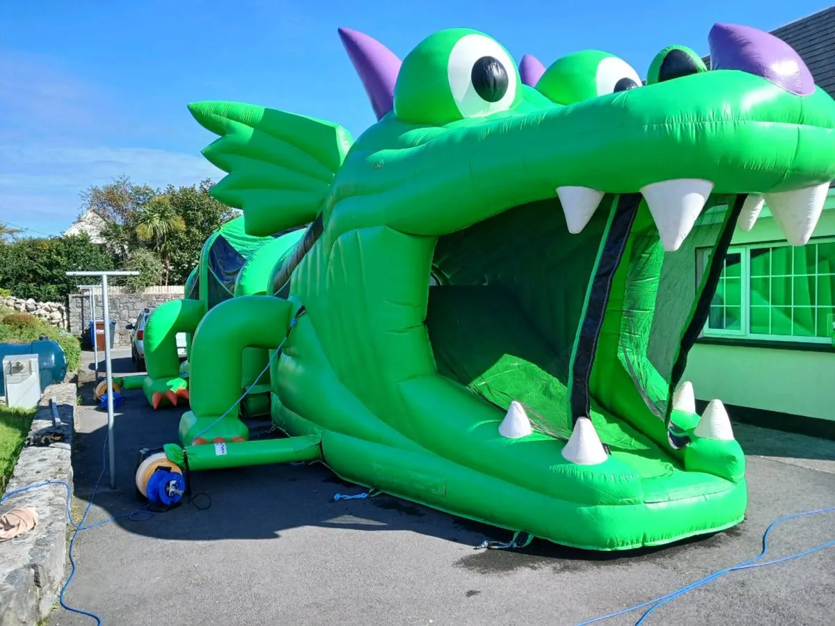 Green Reptile obstacle course €2200 - Image 1