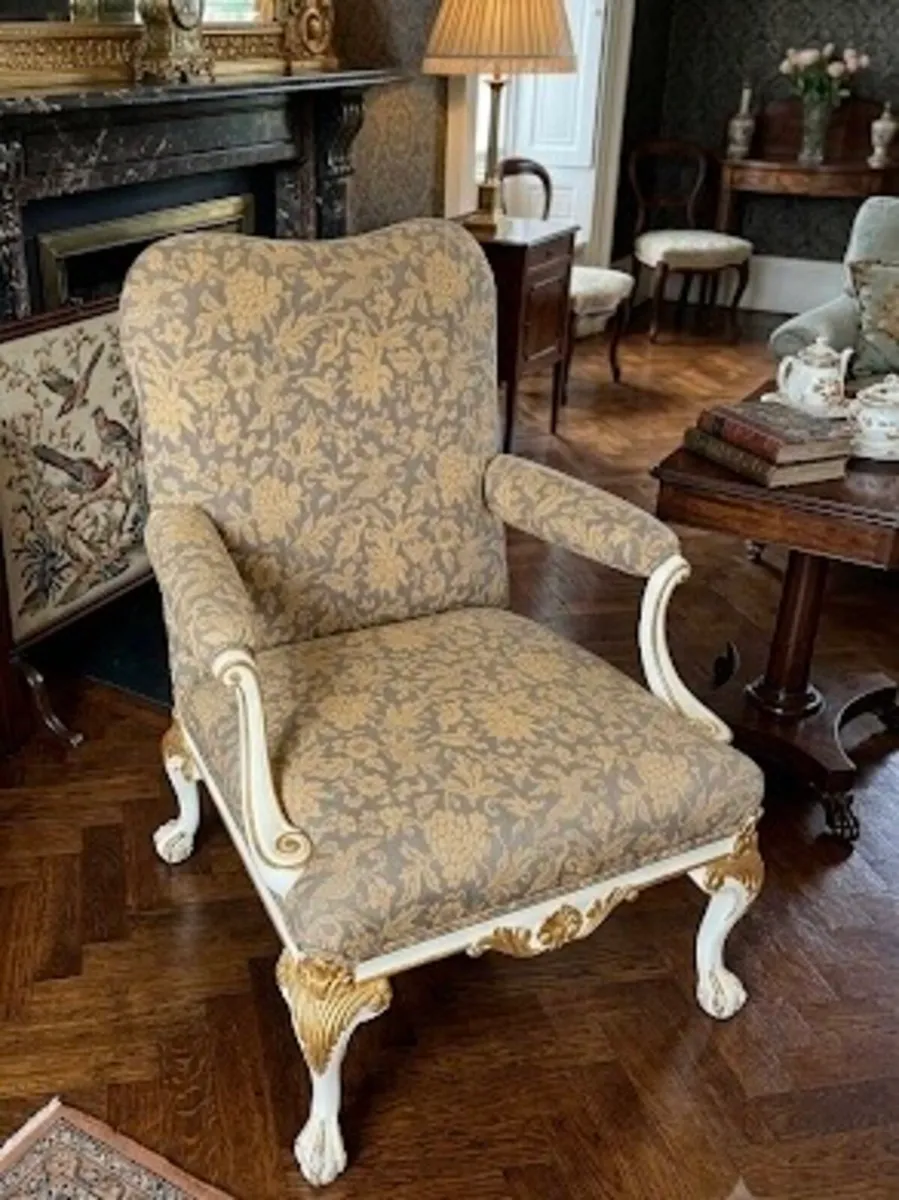 Stunning antique accent chair - Image 1